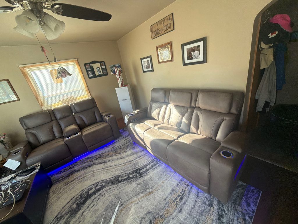 EFD089C2-C99D-4F08-8E44-5DD3ADCAE19F